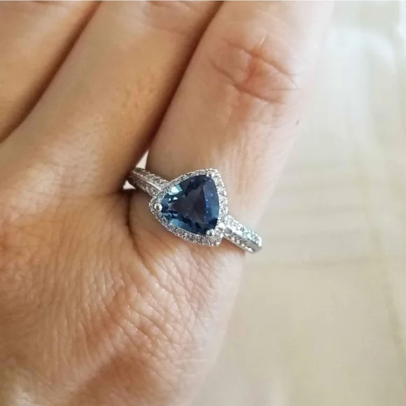 New 925 Silver Trillion Cut Blue Sapphire Diamond Ring for Women - Picture 8 of 9